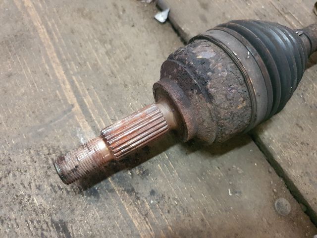 bontott DACIA LOGAN Bal Féltengely