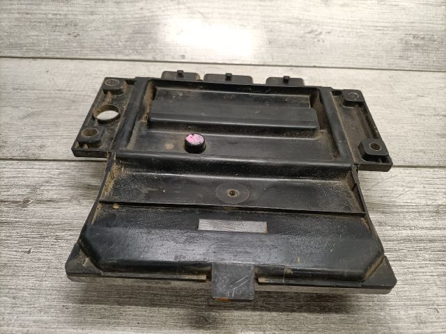 bontott DACIA LOGAN Motorvezérlő