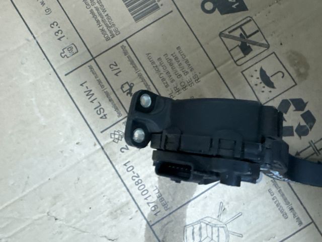 bontott DACIA LOGAN Gázpedál (Elektromos)