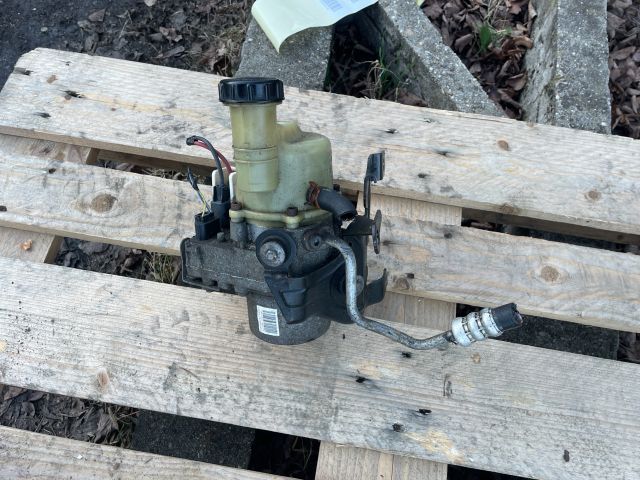 bontott DACIA LOGAN Kormányszervó Motor (Hidraulikus)