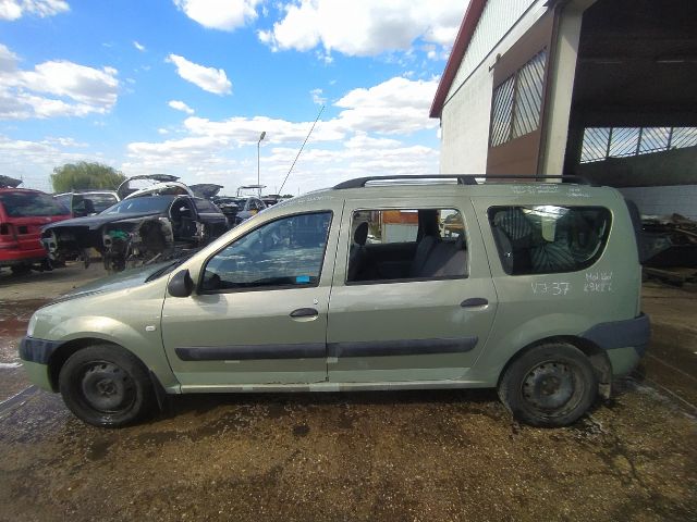 bontott DACIA LOGAN Bal első Csonkállvány Kerékaggyal