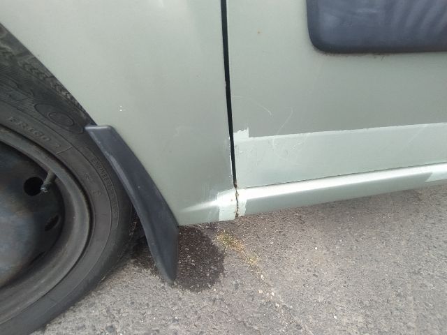 bontott DACIA LOGAN Bal hátsó Rugó