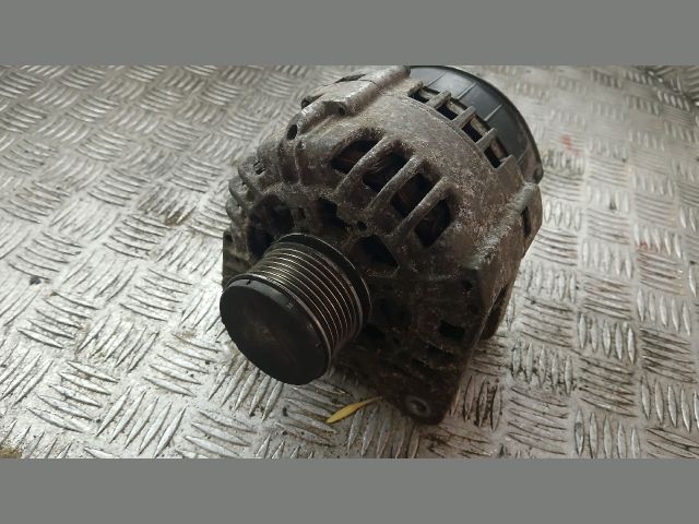 bontott DACIA LOGAN Generátor