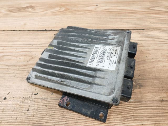 bontott DACIA LOGAN Motorvezérlő