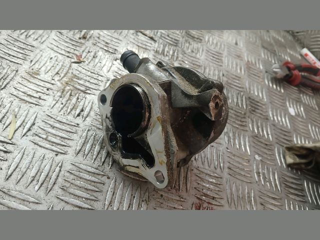 bontott DACIA LOGAN Vákumpumpa