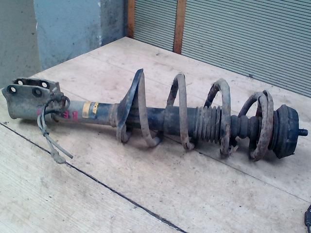 bontott DACIA LOGAN Bal első Gólyaláb (Lengécsillapító, Rugó)