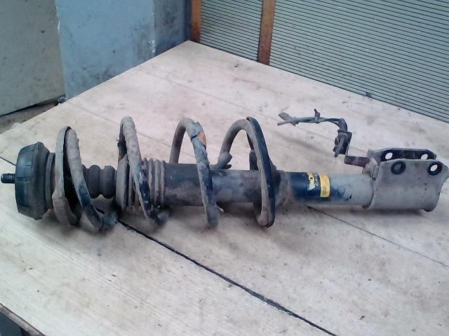 bontott DACIA LOGAN Bal első Gólyaláb (Lengécsillapító, Rugó)