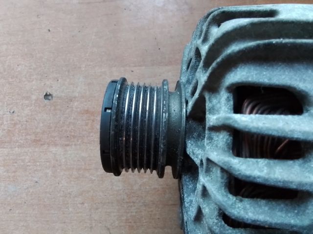 bontott DACIA LOGAN Generátor