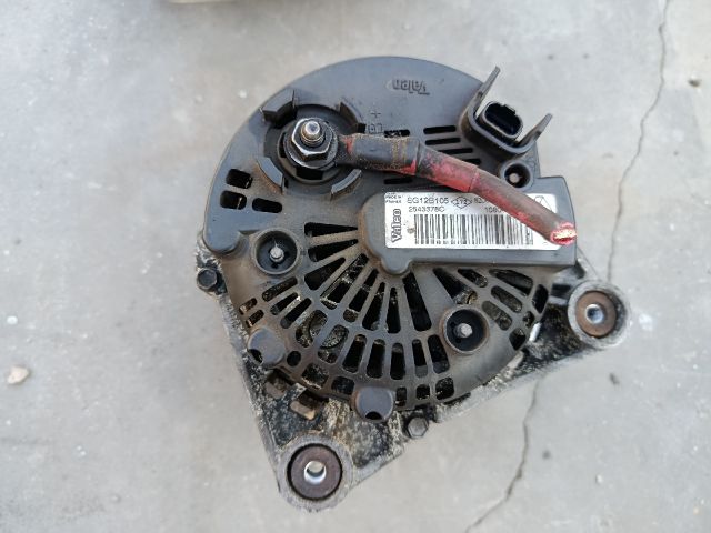 bontott DACIA LOGAN Generátor