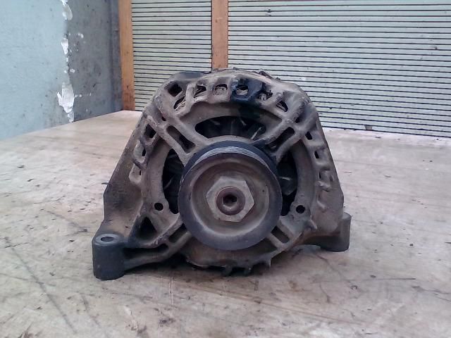 bontott DACIA LOGAN Generátor