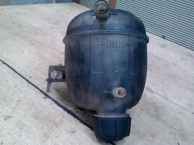 bontott DACIA LOGAN Kiegyenlítő Tartály