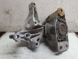 bontott DACIA LOGAN Motor Tartó Bak (Fém)