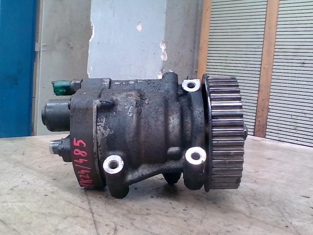 bontott DACIA LOGAN Nagynyomású Szivattyú