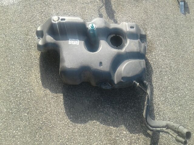 bontott DACIA LOGAN Tank