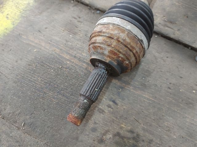 bontott DACIA LOGAN Bal Féltengely