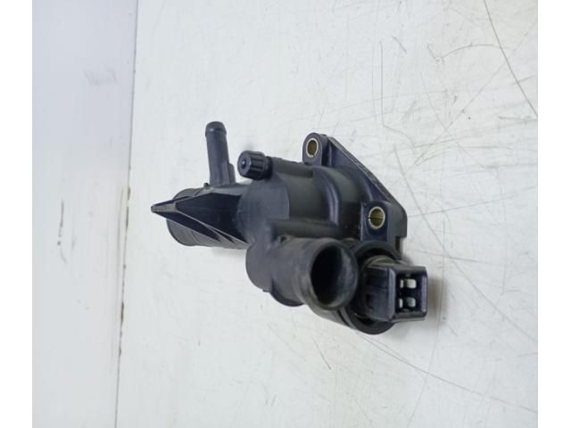 bontott DACIA LOGAN Hengerfej Vízkivezető