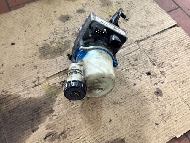 bontott DACIA LOGAN Kormányszervó Motor (Hidraulikus)