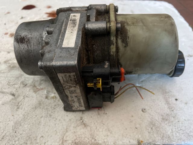 bontott DACIA LOGAN Kormányszervó Motor (Hidraulikus)