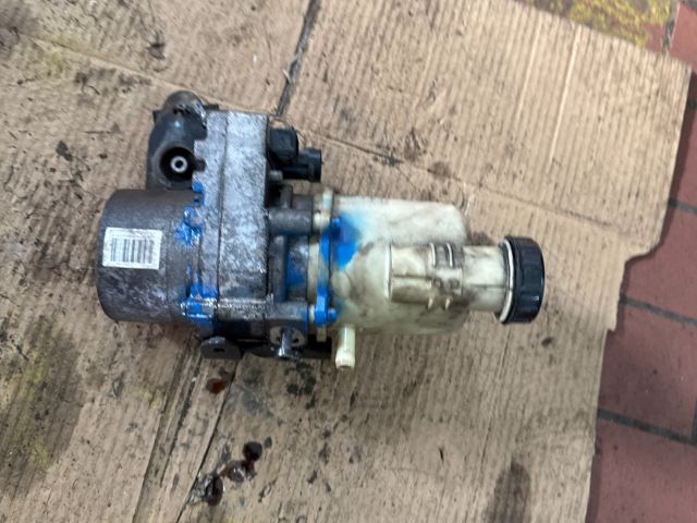 bontott DACIA LOGAN Kormányszervó Motor (Hidraulikus)