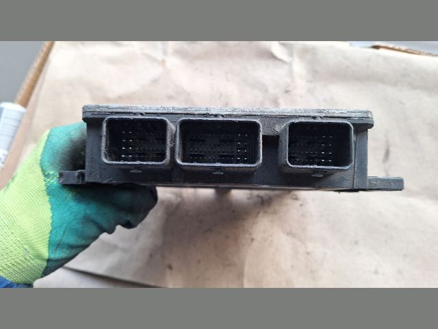 bontott DACIA LOGAN Motorvezérlő