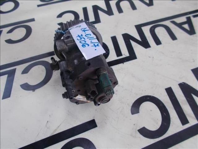 bontott DACIA LOGAN Adagoló