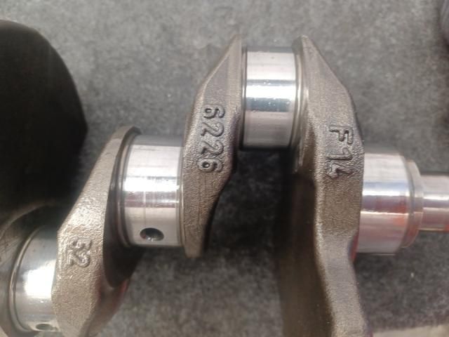 bontott DACIA LOGAN Főtengely (Magában)