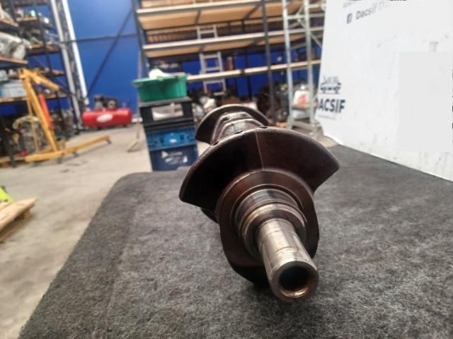 bontott DACIA LOGAN Főtengely (Magában)