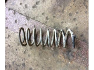 bontott DACIA LOGAN Jobb hátsó Rugó