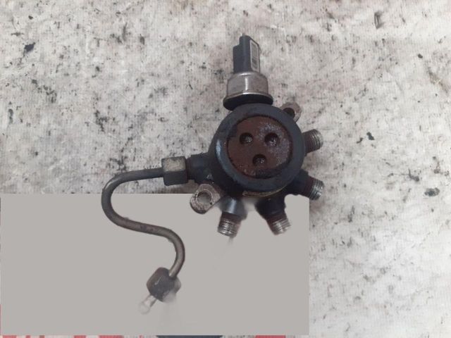 bontott DACIA LOGAN Közösnyomócső