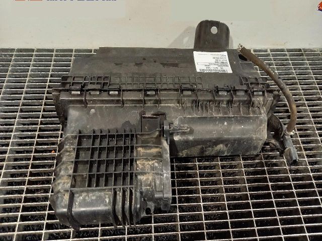 bontott DACIA LOGAN Légszűrő Ház