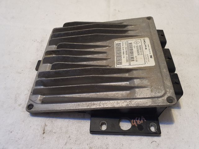 bontott DACIA LOGAN Motorvezérlő