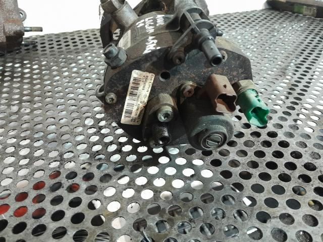 bontott DACIA LOGAN Nagynyomású Szivattyú