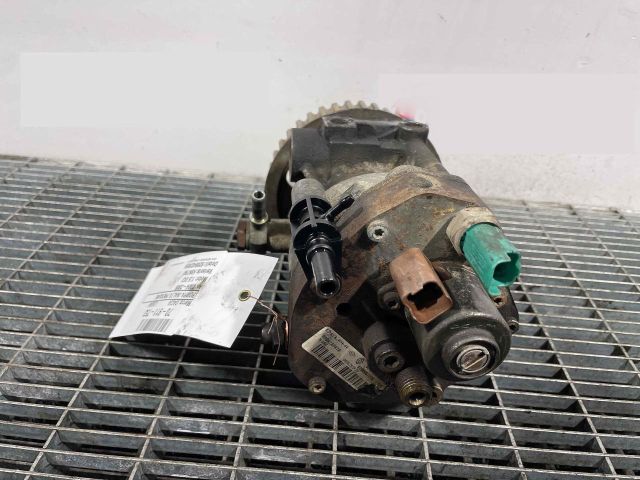 bontott DACIA LOGAN Nagynyomású Szivattyú