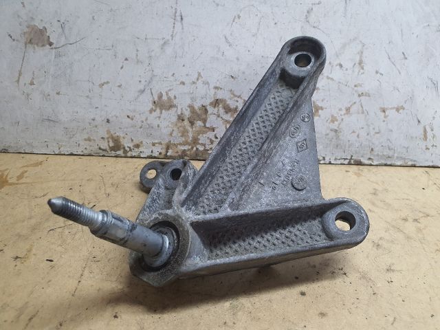 bontott DACIA LOGAN Váltó Tartó Bak (Pozíciófüggetlen)