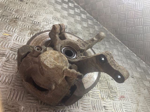 bontott DACIA LOGAN Bal első Csonkállvány Kerékaggyal