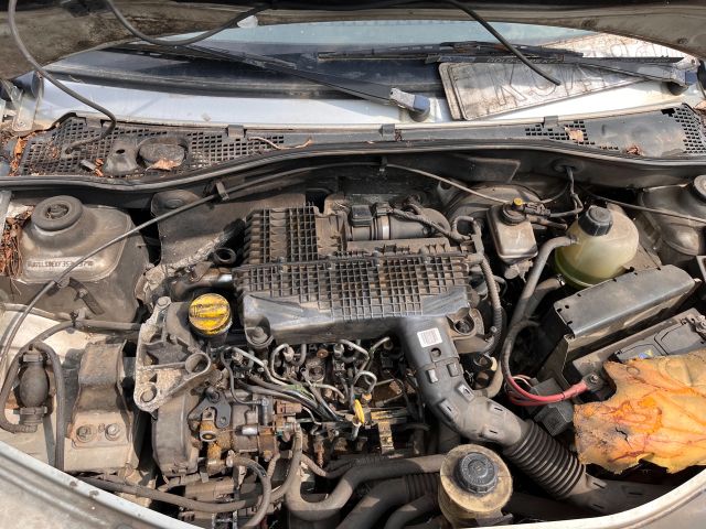 bontott DACIA LOGAN Bal első Gólyaláb (Lengécsillapító, Rugó)