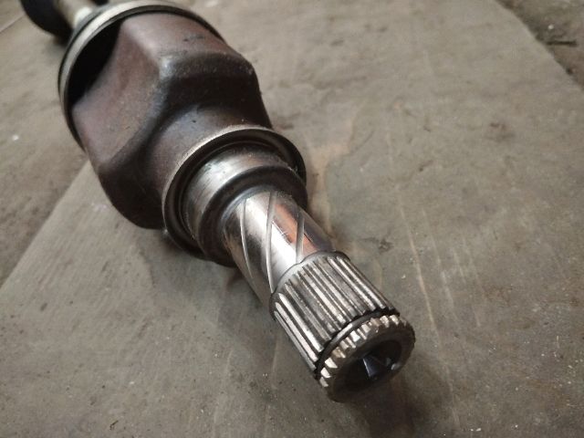 bontott DACIA LOGAN Bal Féltengely