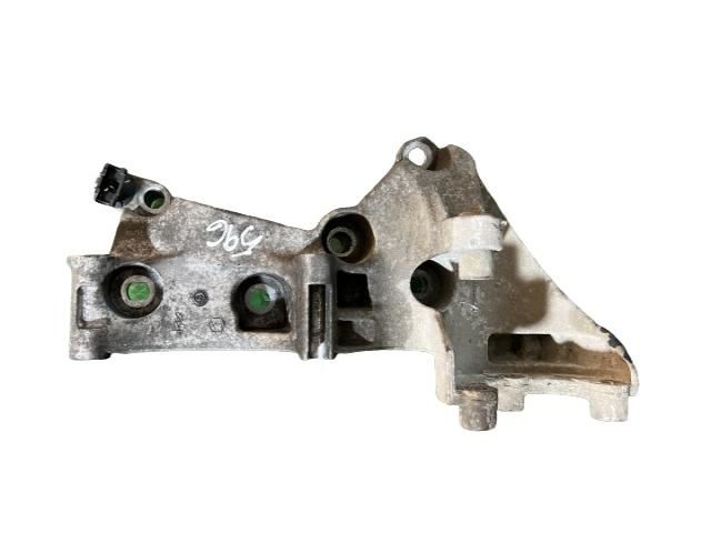 bontott DACIA LOGAN Generátor Tartó Bak