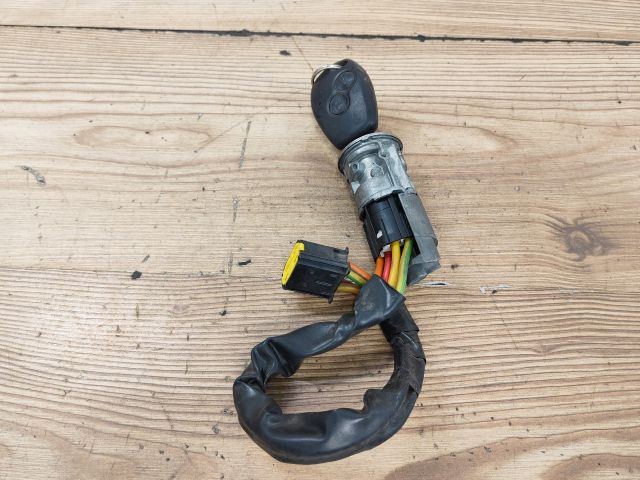 bontott DACIA LOGAN Gyújtáskapcsoló