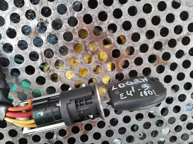 bontott DACIA LOGAN Gyújtáskapcsoló