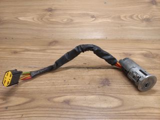 bontott DACIA LOGAN Gyújtáskapcsoló