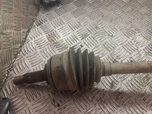 bontott DACIA LOGAN Jobb Féltengely