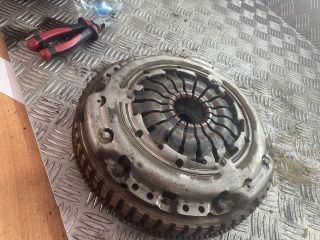 bontott DACIA LOGAN Kuplung Szett Lendkerékkel