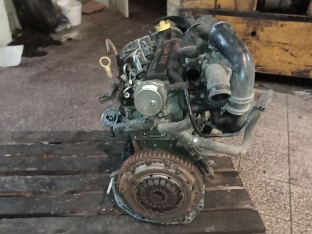 bontott DACIA LOGAN Olajszivattyú