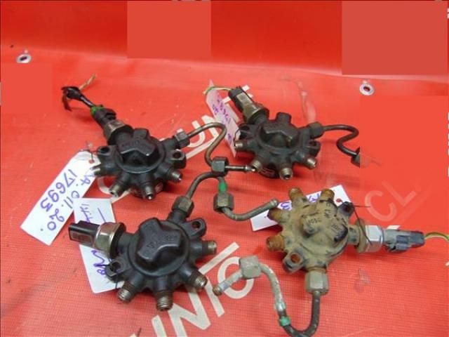 bontott DACIA LOGAN Porlasztó Sor / Híd