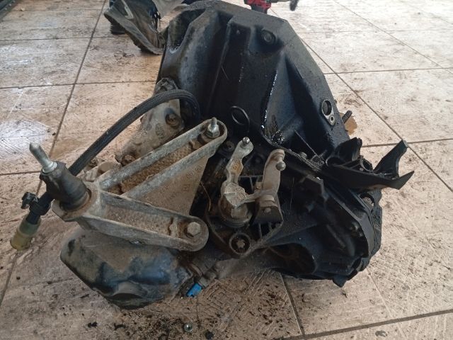 bontott DACIA LOGAN Váltó (Mechanikus)