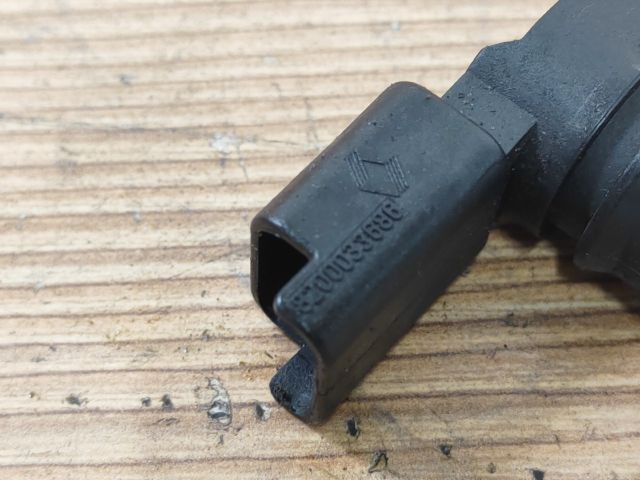 bontott DACIA LOGAN Vezérműtengely Fordulatszám Jeladó