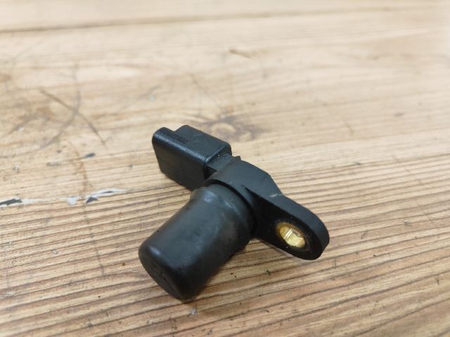 bontott DACIA LOGAN Vezérműtengely Fordulatszám Jeladó