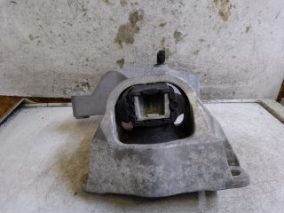 bontott DACIA LOGAN Motor Tartó Bak (Fém)