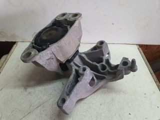 bontott DACIA LOGAN Motor Tartó Bak (Fém)